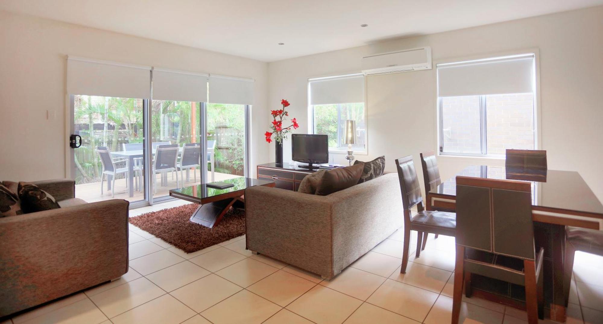 Villa Quarterdecks Retreat Urangan Habitación foto