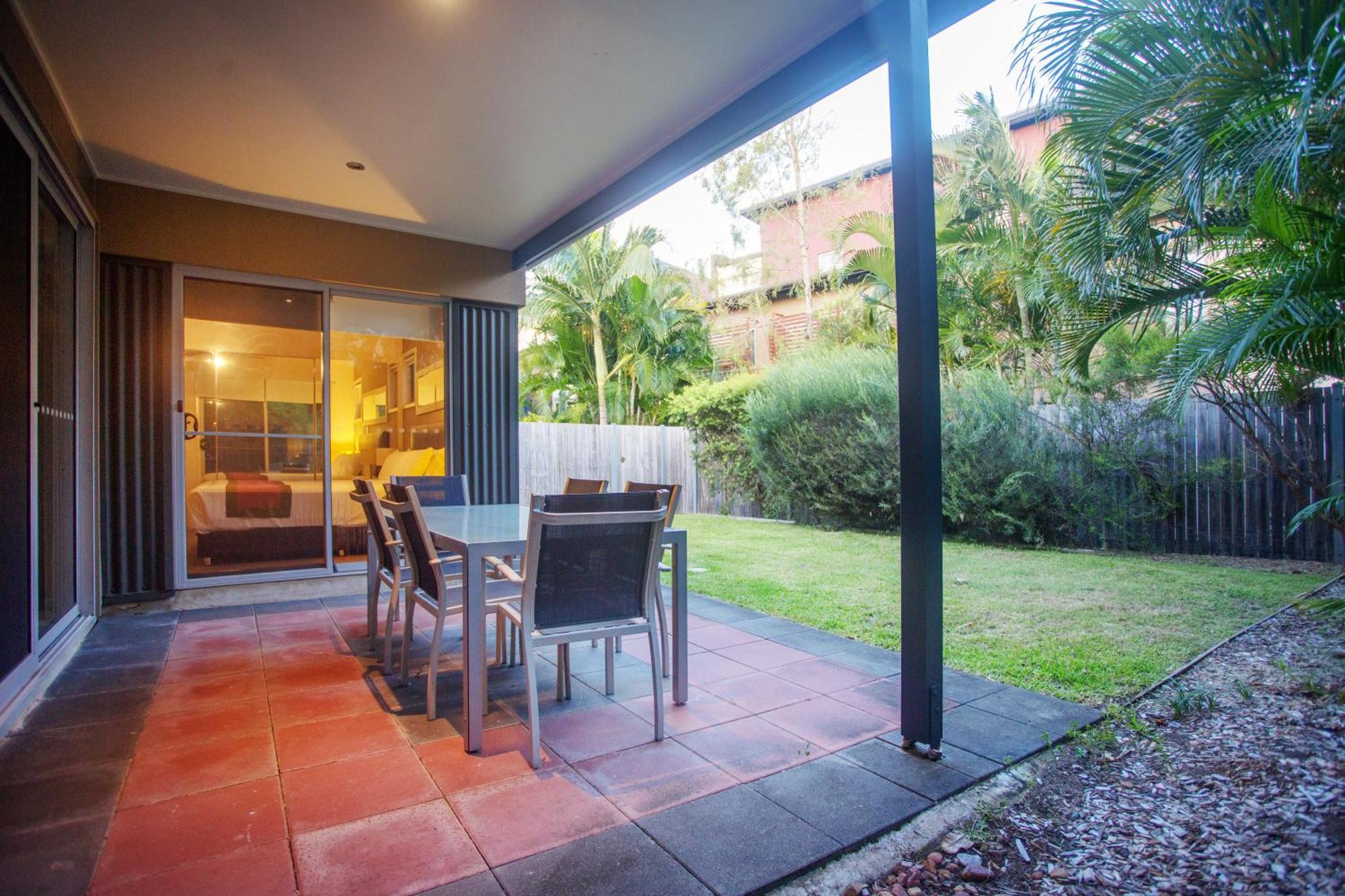 Villa Quarterdecks Retreat Urangan Habitación foto